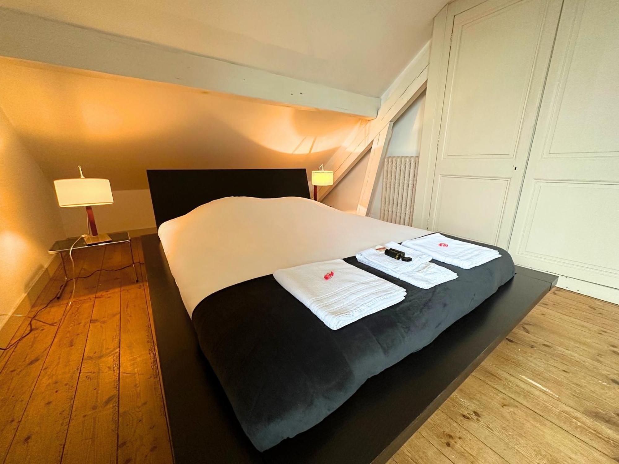 Villa Rennaissance - Proche Mer - Parking - Menage & Linge Inclus Ла Рошел Екстериор снимка
