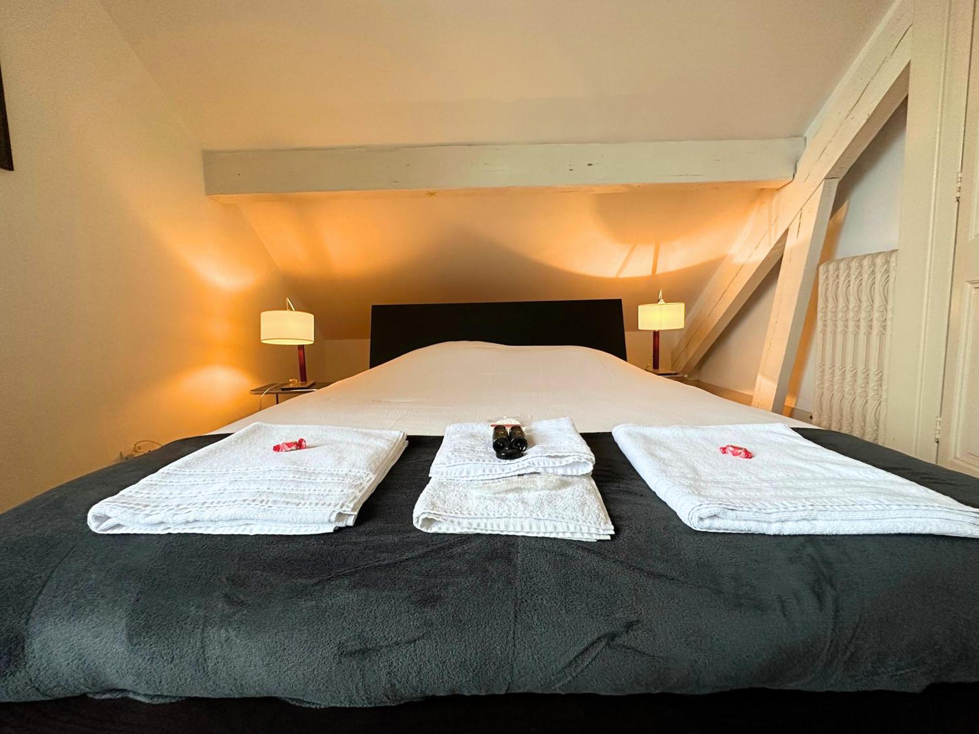 Villa Rennaissance - Proche Mer - Parking - Menage & Linge Inclus Ла Рошел Екстериор снимка